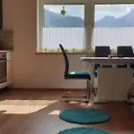 Mia Apartman, * אייזנרץ
