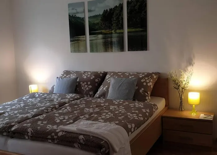 Mia Apartman, Lägenhet