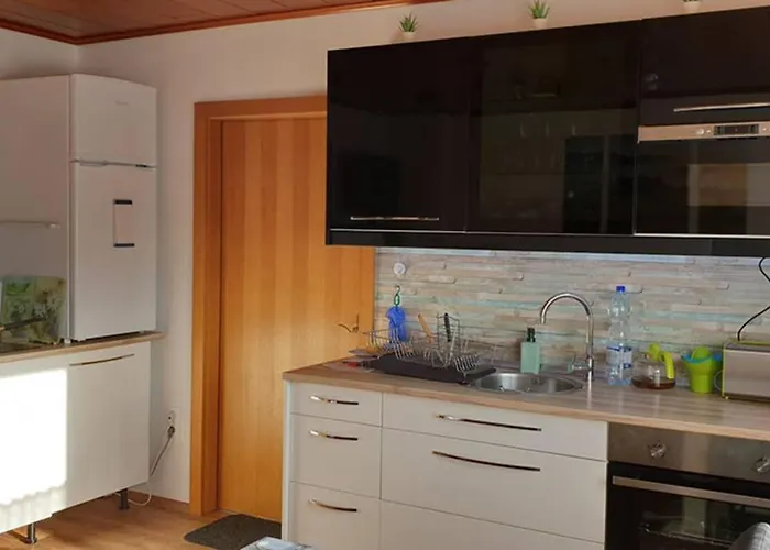 شقة Mia Apartman, *