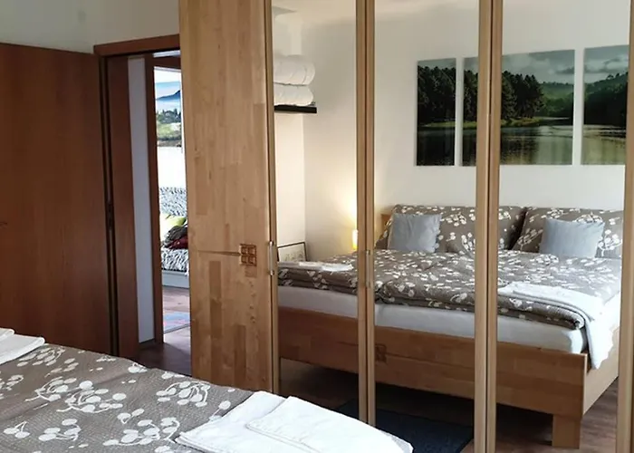 Mia Apartman, Apartment