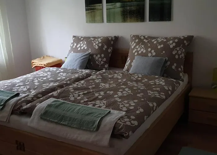 Mia Apartman, Apartment