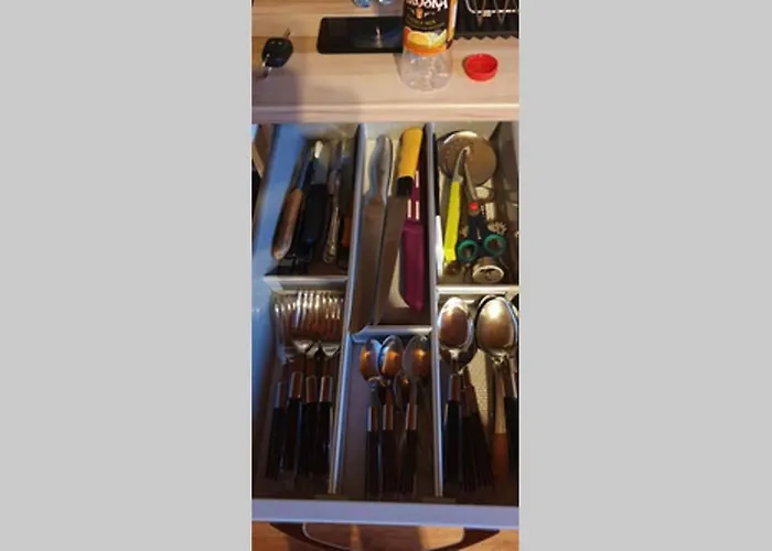 Mia Apartman, شقة إيسينيرزير